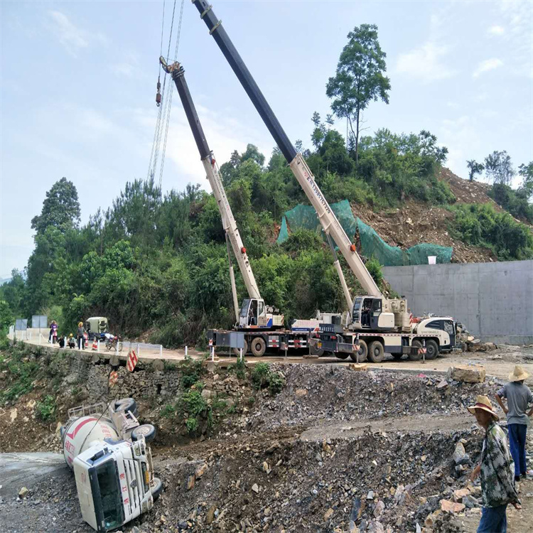 咸宁咸宁24小时应急道路救援吊装吊装现场实拍